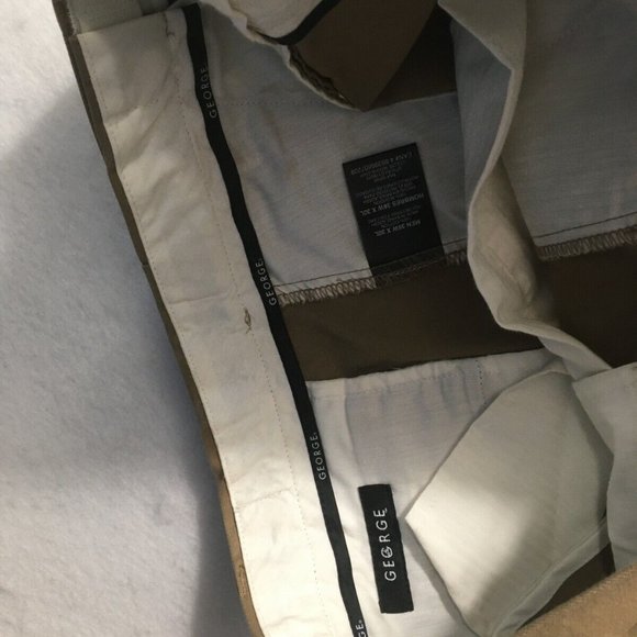 George Pants Men's 36X30 Combed Cotton khaki Pleated Cuffs Relaxed New With Tags - Picture 3 of 6